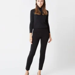 Faye Legging Pant In Navy Ponte Knit 9 Faye Legging Pant In Navy Ponte Knit -Modezzia Sales S55742 3
