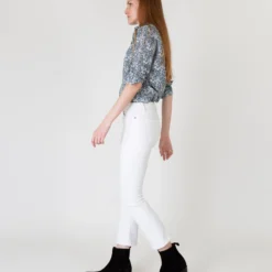 Tomboy Popover Shirt In Blue Multi June's Meadow Liberty Fabric 11 Tomboy Popover Shirt In Blue Multi June's Meadow Liberty Fabric -Modezzia Sales S57988 2