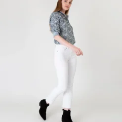 Tomboy Popover Shirt In Blue Multi June's Meadow Liberty Fabric 13 Tomboy Popover Shirt In Blue Multi June's Meadow Liberty Fabric -Modezzia Sales S57988 4