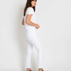 A.P.C. T-Shirt In Chalk/Navy 9 A.P.C. T-Shirt In Chalk/Navy -Modezzia Sales S59482 3