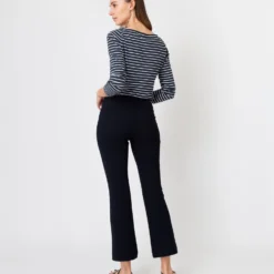 Faye Flare Cropped Pant In Ink Waffle Crepe 15 Faye Flare Cropped Pant In Ink Waffle Crepe -Modezzia Sales S60049 4