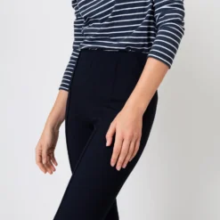 Faye Flare Cropped Pant In Ink Waffle Crepe 17 Faye Flare Cropped Pant In Ink Waffle Crepe -Modezzia Sales S60049 6