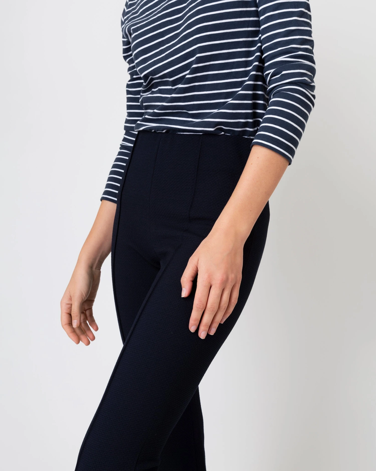 Faye Flare Cropped Pant In Ink Waffle Crepe 8 Faye Flare Cropped Pant In Ink Waffle Crepe - Image 6