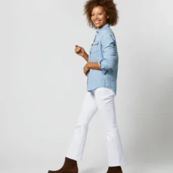 Western Shirt In Extra Lightwash Denim 15 Western Shirt In Extra Lightwash Denim -Modezzia Sales S67299 4 aa9afc09 7883 41d9 90f8 9a45e6b0dc5d