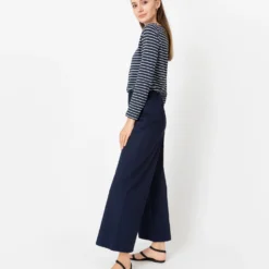 Fallon Pull-On Pant In Navy Garment-Dyed Stretch Poplin -Modezzia Sales S70275 3