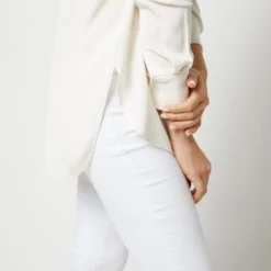 Nyala Blouse In Ivory Silk Crepe De Chine 19 Nyala Blouse In Ivory Silk Crepe De Chine -Modezzia Sales S70503 2336