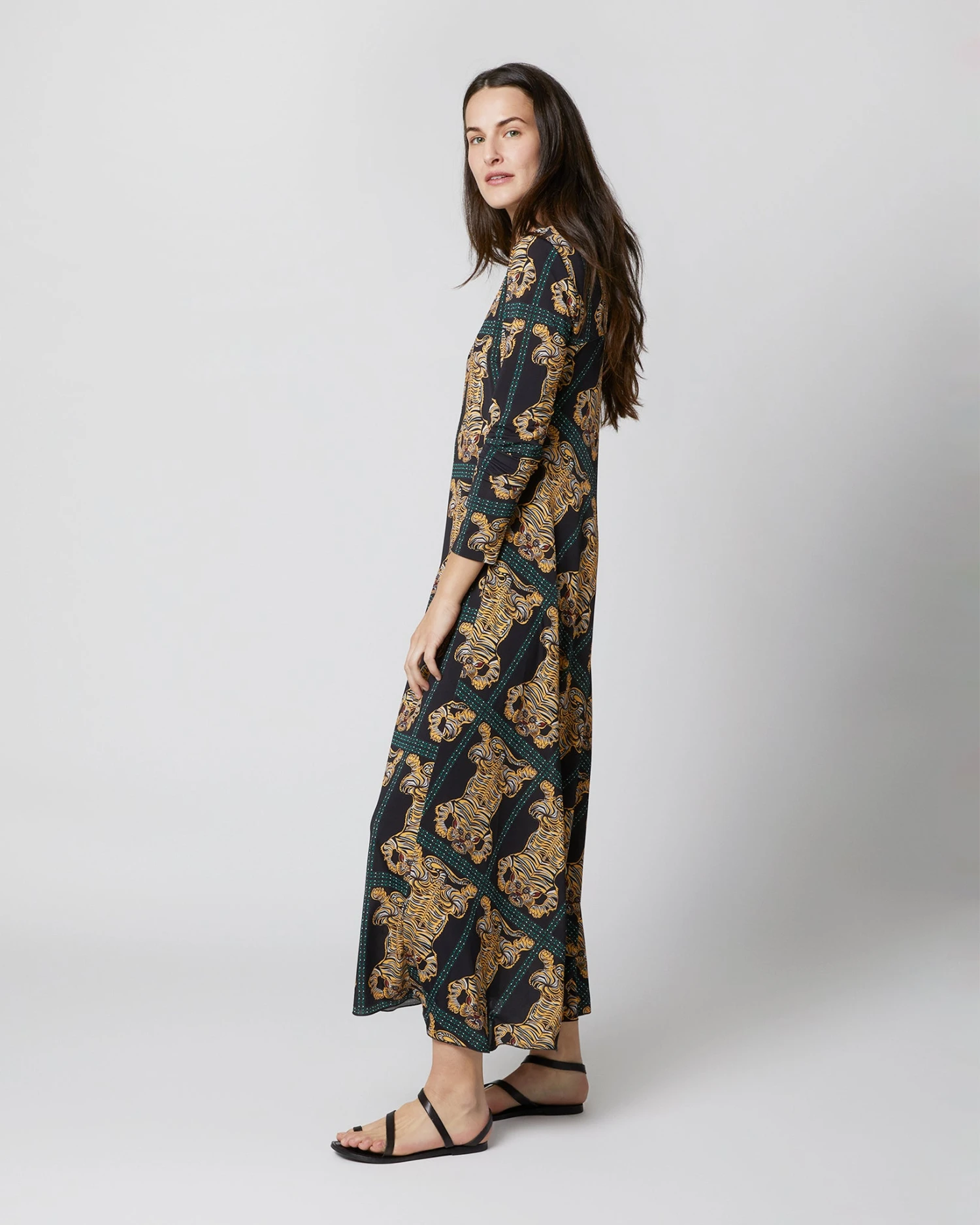 Drifter Dress In Tiger Tiles Black Jersey 5 Drifter Dress In Tiger Tiles Black Jersey - Image 3