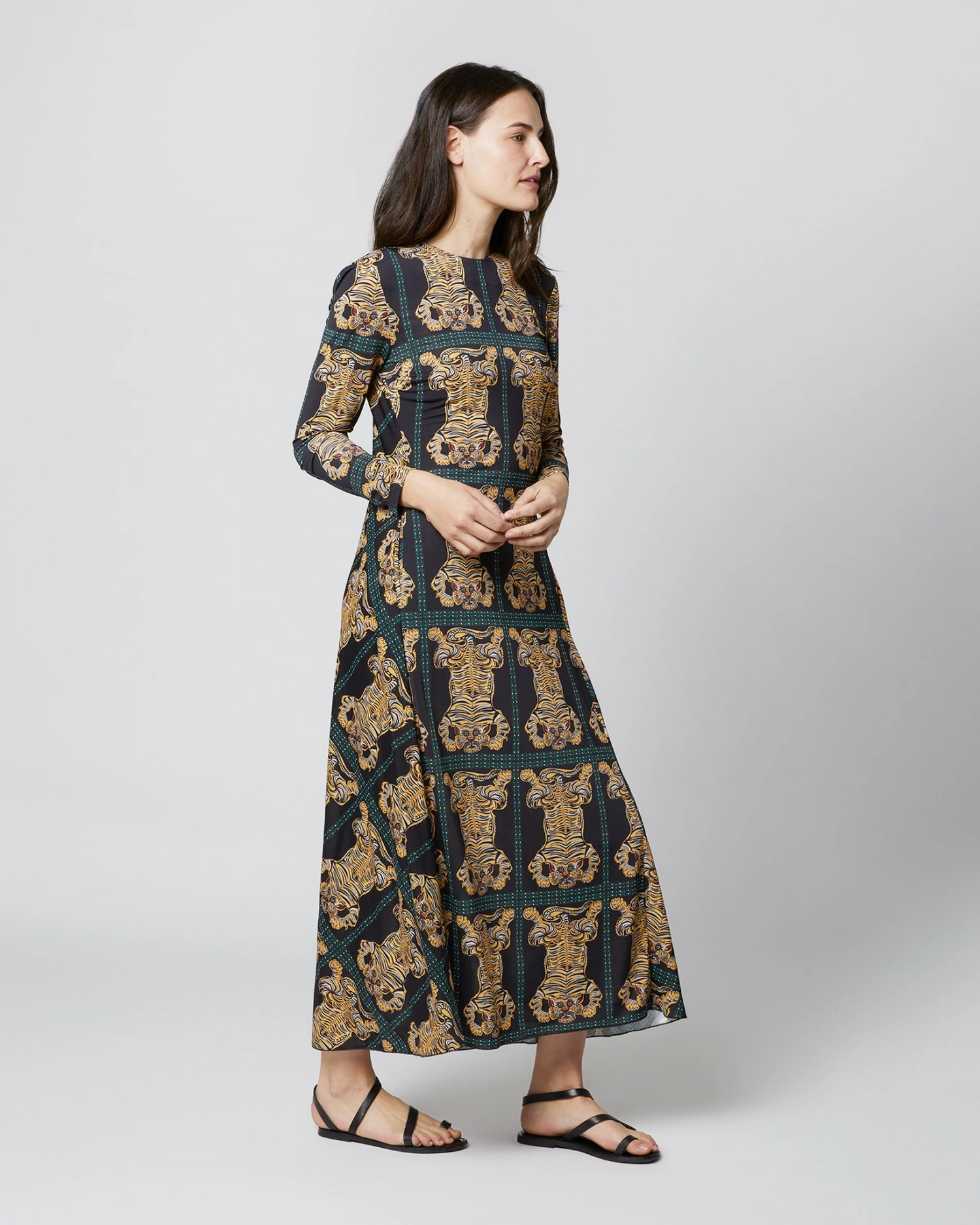 Drifter Dress In Tiger Tiles Black Jersey 6 Drifter Dress In Tiger Tiles Black Jersey - Image 4