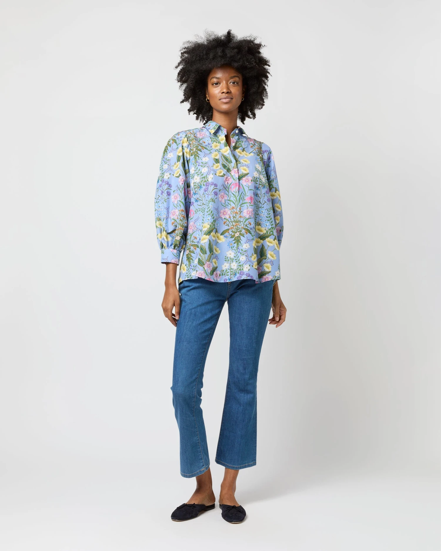 Geraldine Popover Shirt In Blue Multi Angela's Garden Habotai 4 Geraldine Popover Shirt In Blue Multi Angela's Garden Habotai - Image 2