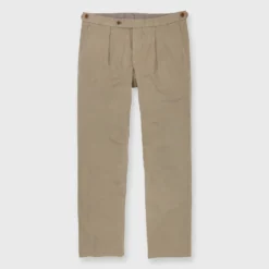 Garment-Dyed Pleated Sport Trouser In Mushroom Lightweight Twill
