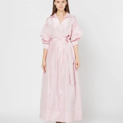 Reversible Pleated Wrap Skirt In Light Pink/Red Silk Taffeta 27 Reversible Pleated Wrap Skirt In Light Pink/Red Silk Taffeta -Modezzia Sales S72096 SAMPLE 2577 ec26edcd e126 4eab 85f9 f3d8a6f6762f