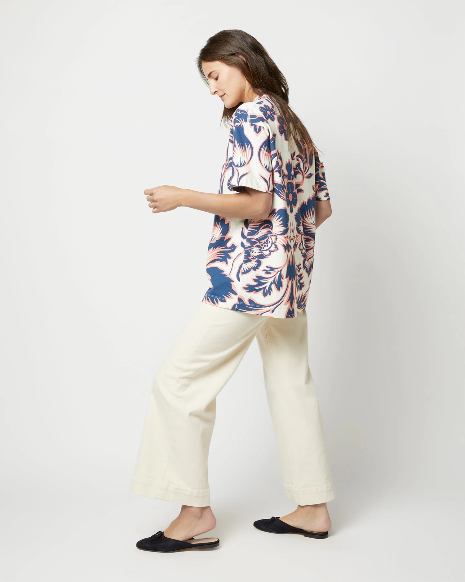 House T-Shirt In Va-Va Jersey 6 House T-Shirt In Va-Va Jersey - Image 4