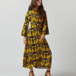 Sorella Dress In Papyrus Gold Flowy Jersey 11 Sorella Dress In Papyrus Gold Flowy Jersey -Modezzia Sales S72341 1990